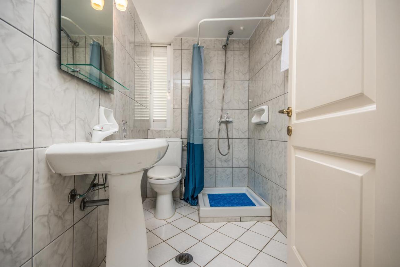 Irini Apartments And Studios Agios Gordios  Exterior foto