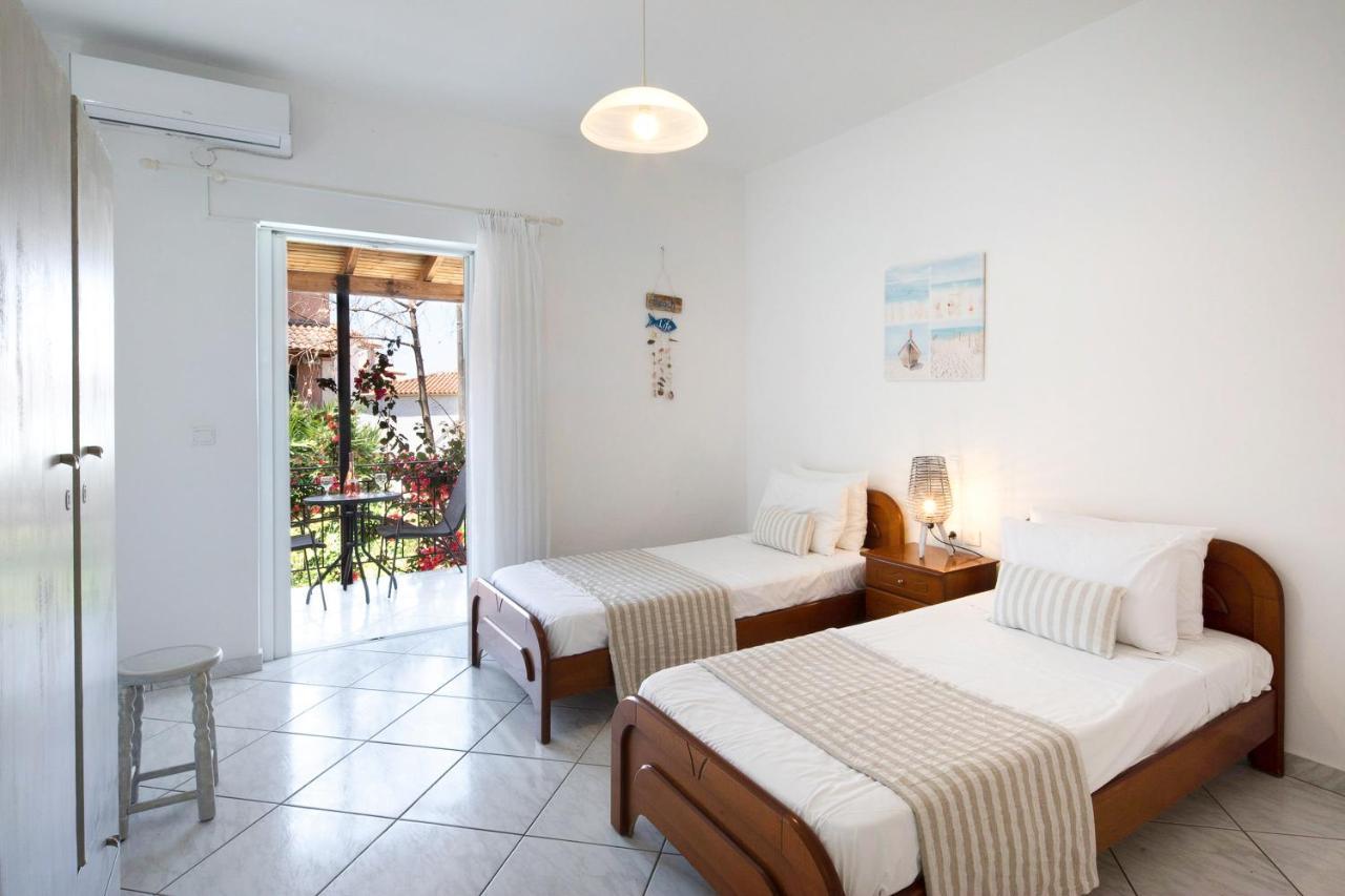 Irini Apartments And Studios Agios Gordios  Exterior foto